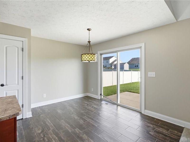 330 Deep Woods Court, Carlisle, OH 45005 Photo 14