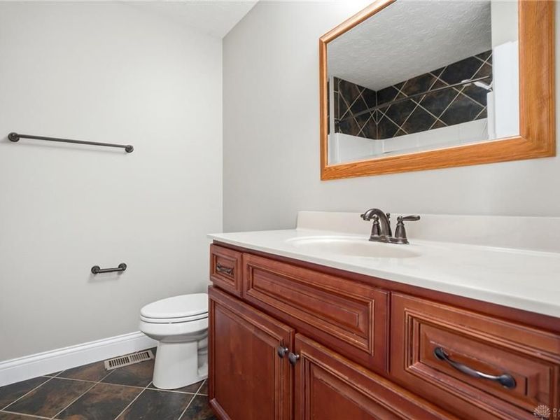 330 Deep Woods Court, Carlisle, OH 45005 Photo 27