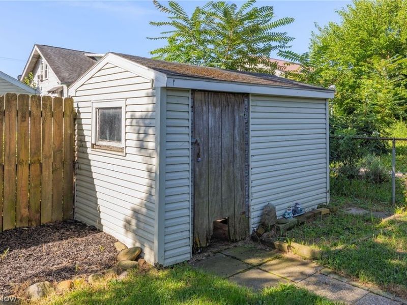 1010 Georgia Avenue, Akron, OH 44306 Photo 6