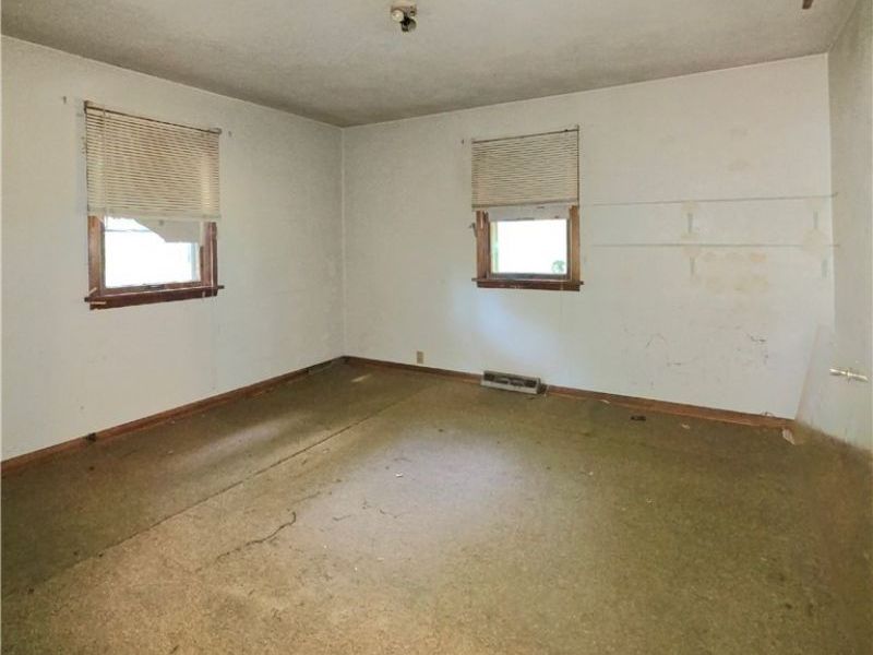 6118 Gladys Avenue, Elyria, OH 44035 Photo 14