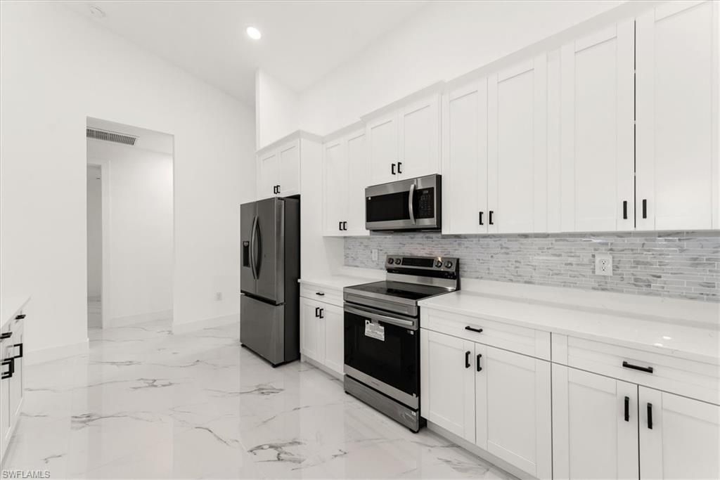 14070 Cedardale St, Fort Myers, FL 33905 Photo