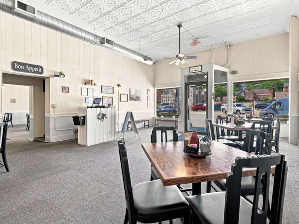 1220 Iowa Street, Dubuque, IA 52001