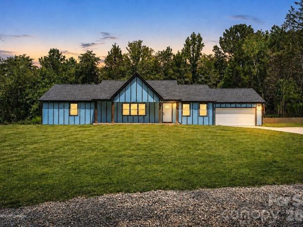 2021 Dogwood Trail , Shelby, NC 28150