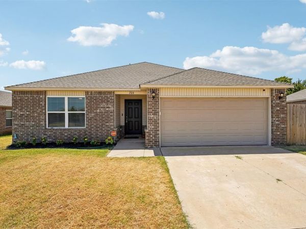204 SE 4th Street, Newcastle, OK 73065