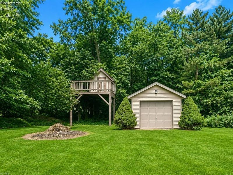 7996 Rice Road, Amherst, OH 44001 Photo 10
