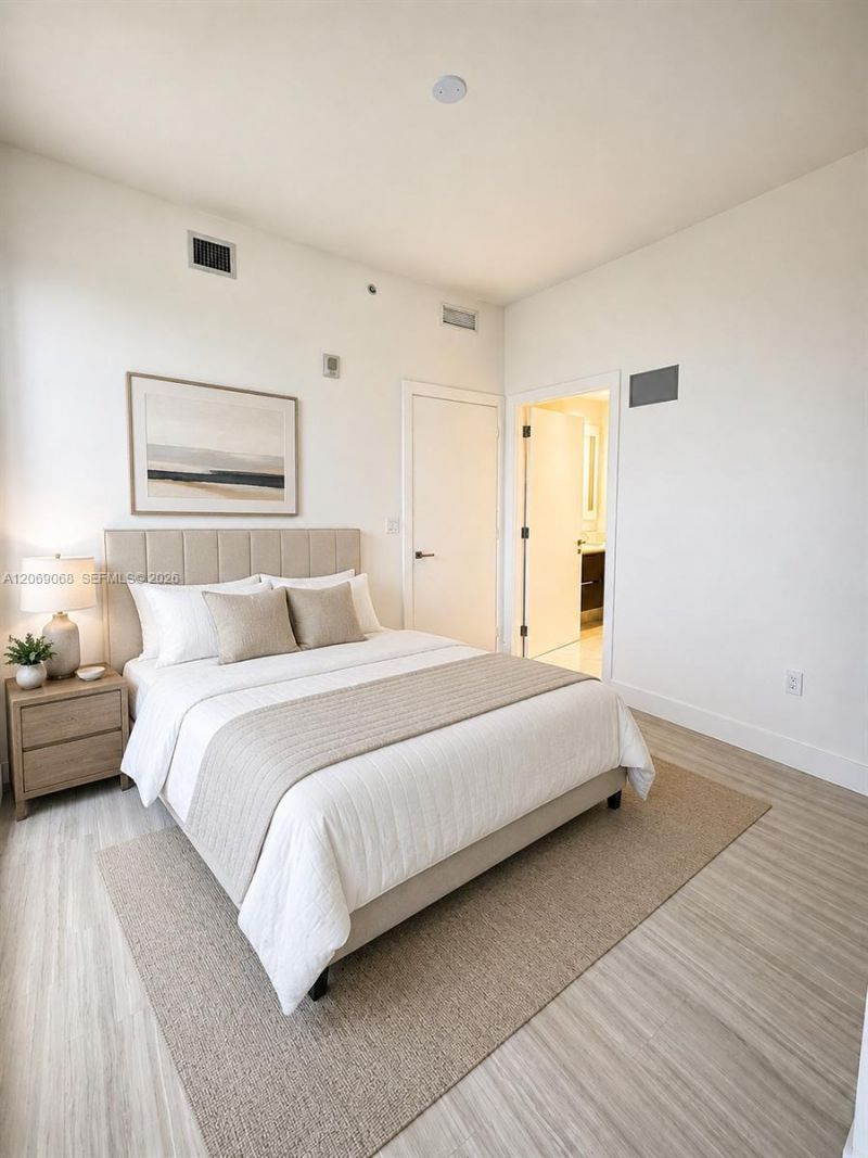 1451 Brickell Avenue , Unit 2706, Miami, FL 33131 Photo