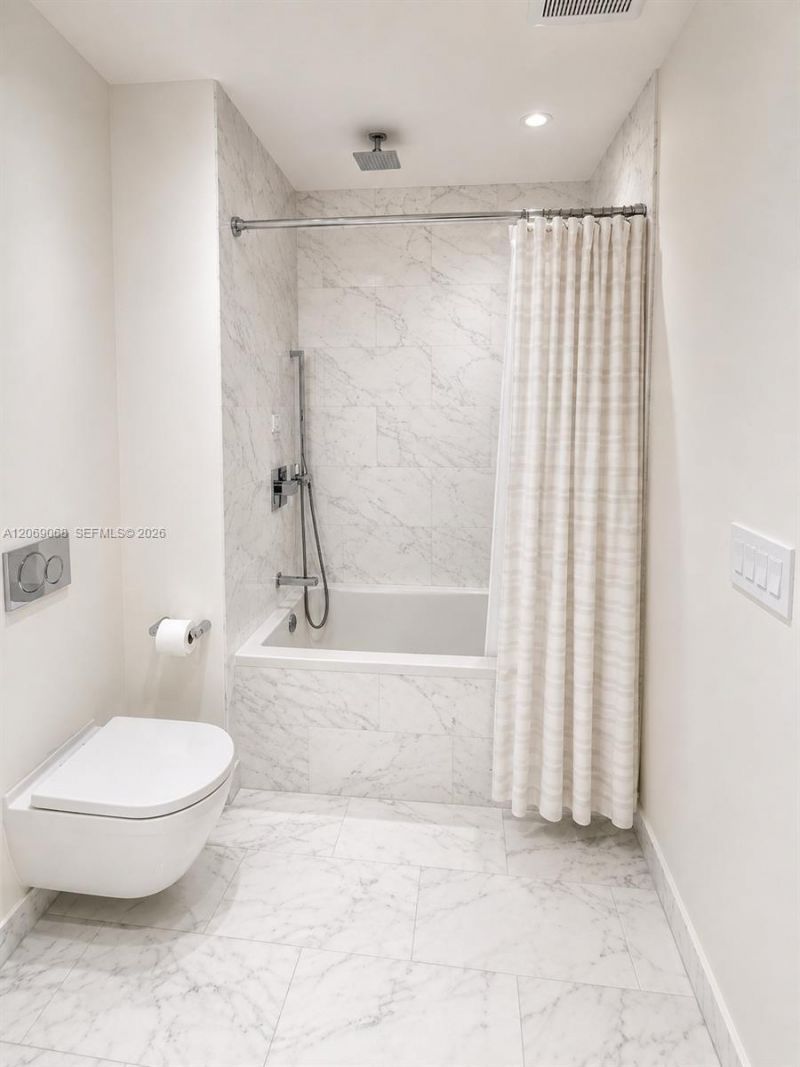 1451 Brickell Avenue , Unit 2706, Miami, FL 33131 Photo