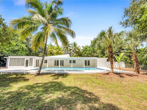 7480 SW 122nd St, Pinecrest, FL 33156