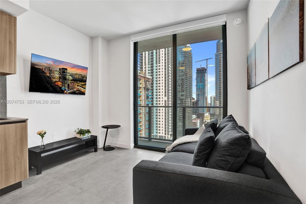 121 NE 5th St , Unit 2411, Miami, FL 33132 Photo