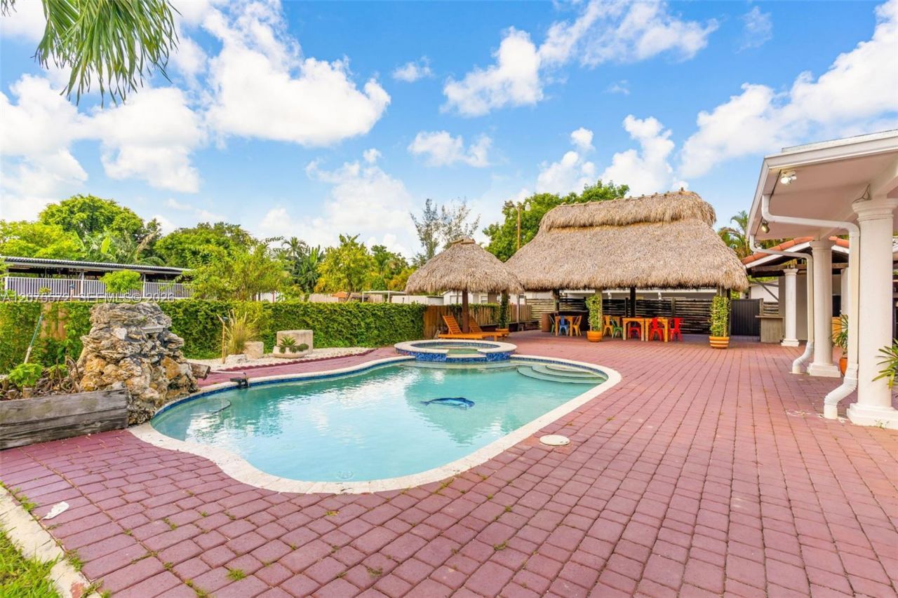 Please Call For Address, Miami, FL 33175 Photo