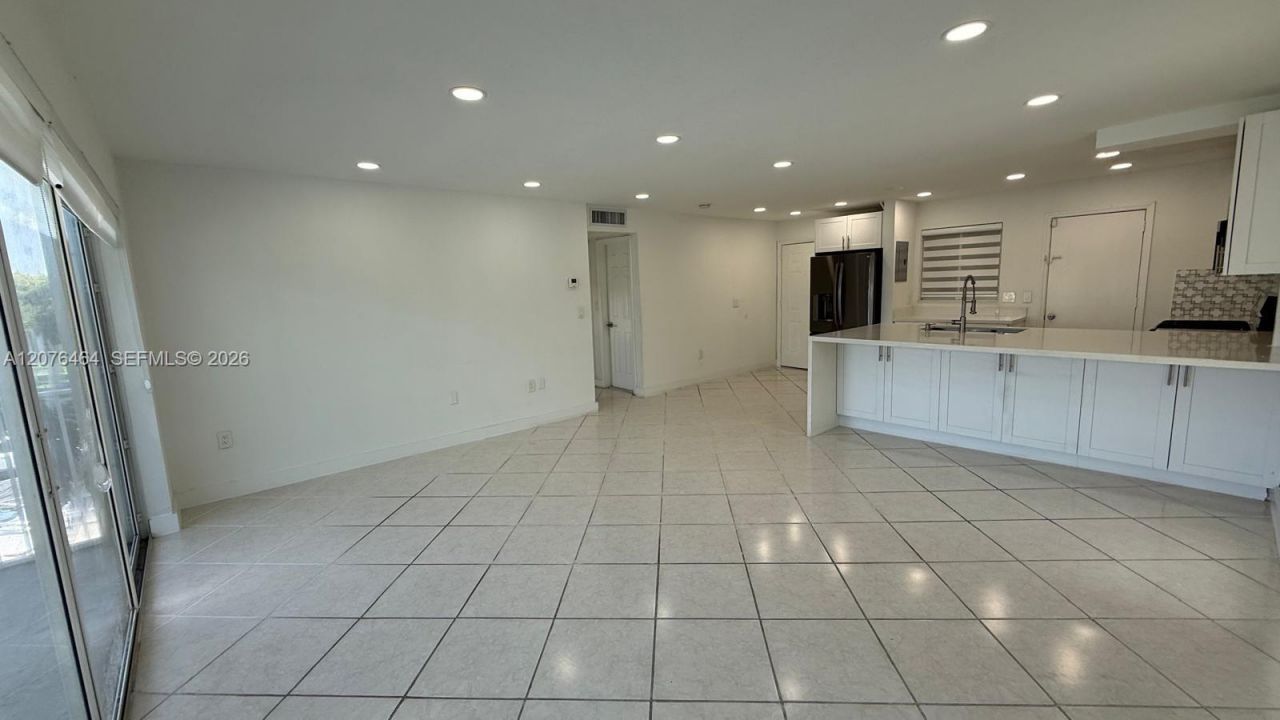 7701 SW 88th St, Unit B330, Miami, FL 33156 Photo