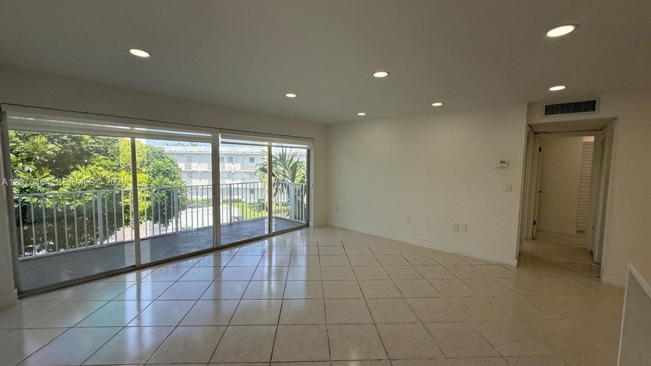 7701 SW 88th St, Unit B330, Miami, FL 33156 Photo