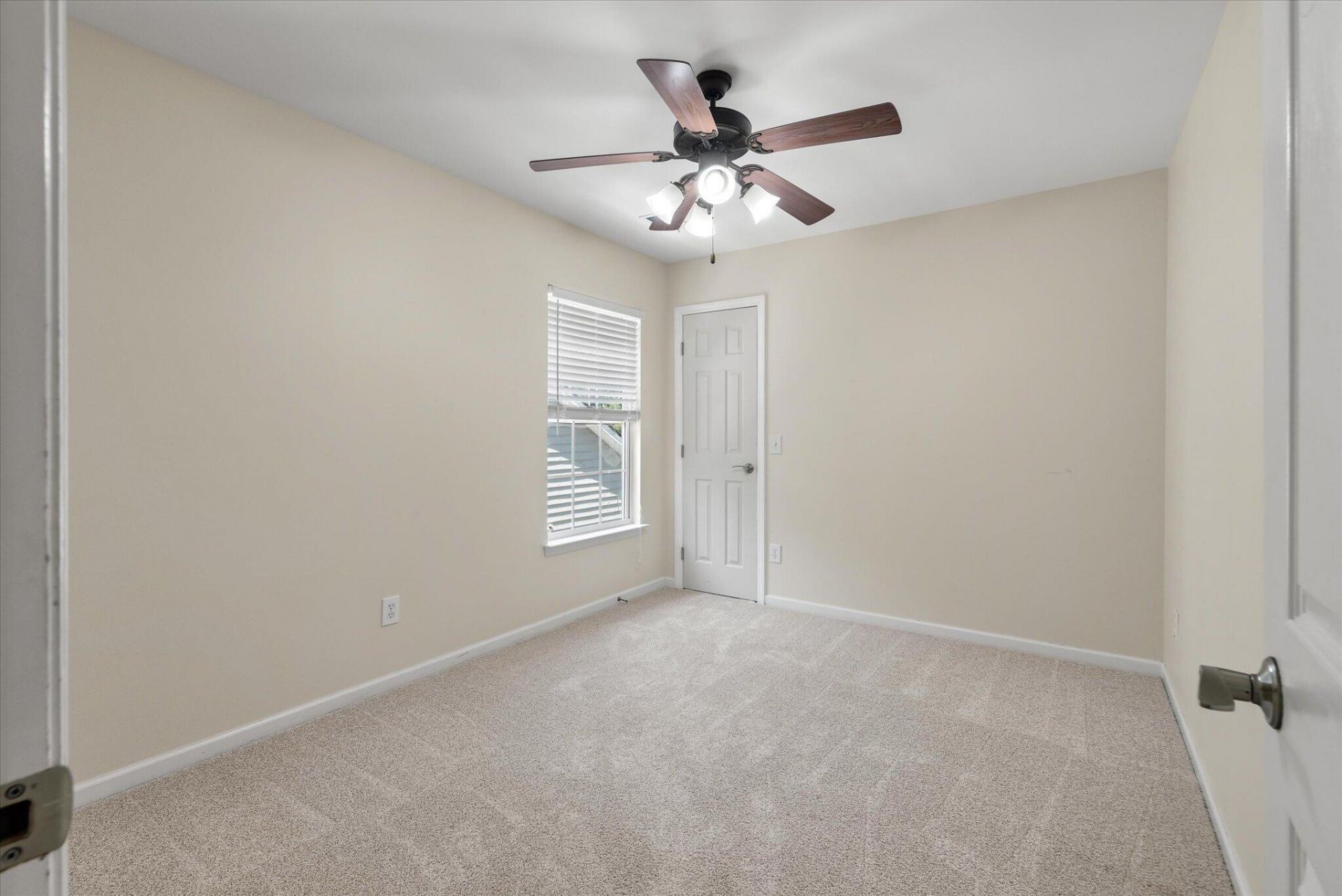 1209 Laurel Park Trail Photo 23