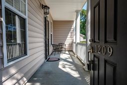 1209 Laurel Park Trail photo 4