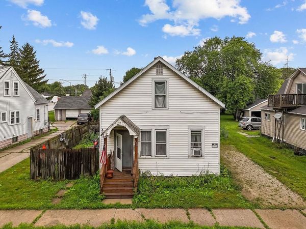 610 11TH AVENUE, Green Bay, WI 54303