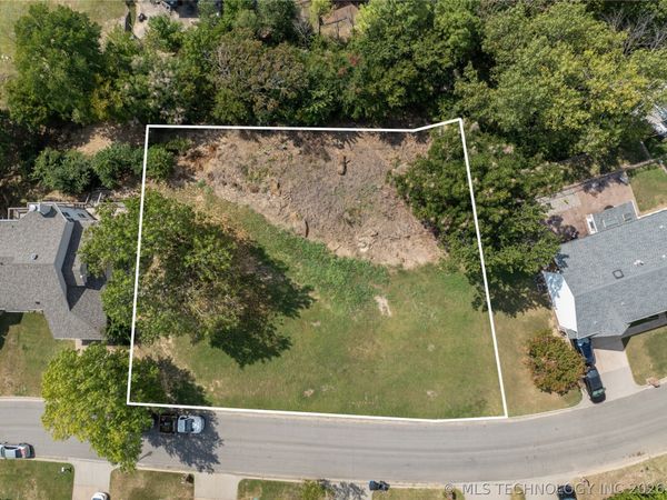 7738 S Canton Avenue , Tulsa, OK 74136