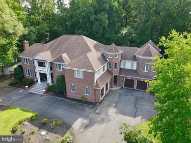 6403 BURKE WOODS DRIVE, BURKE, VA 22015