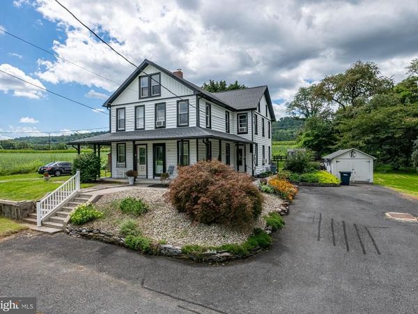 134 OLD WEST PENN AVENUE, WERNERSVILLE, PA 19565