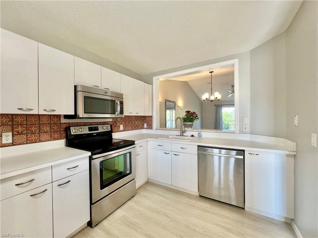 7749 Jewel Ln , Unit 202, Naples, FL 34109 Photo