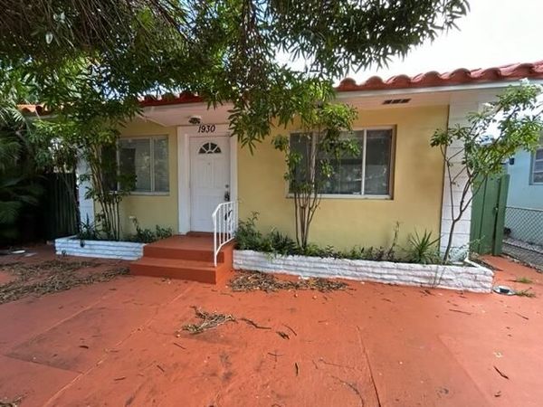 1930 PIERCE Street, Unit 1-3, Hollywood, FL 33020