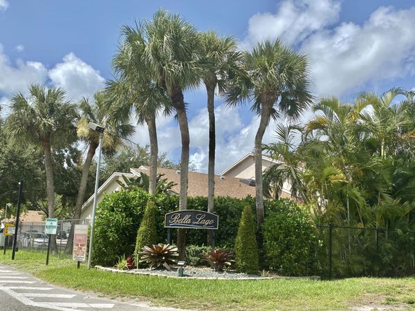 5320 Elmhurst Road, Unit B, West Palm Beach, FL 33417