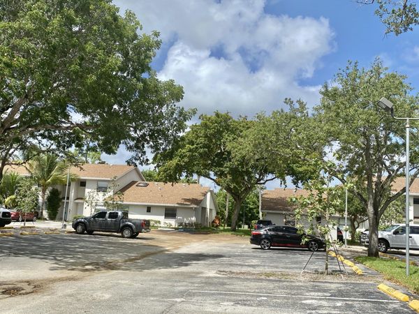 5320 Elmhurst Road, Unit B, West Palm Beach, FL 33417