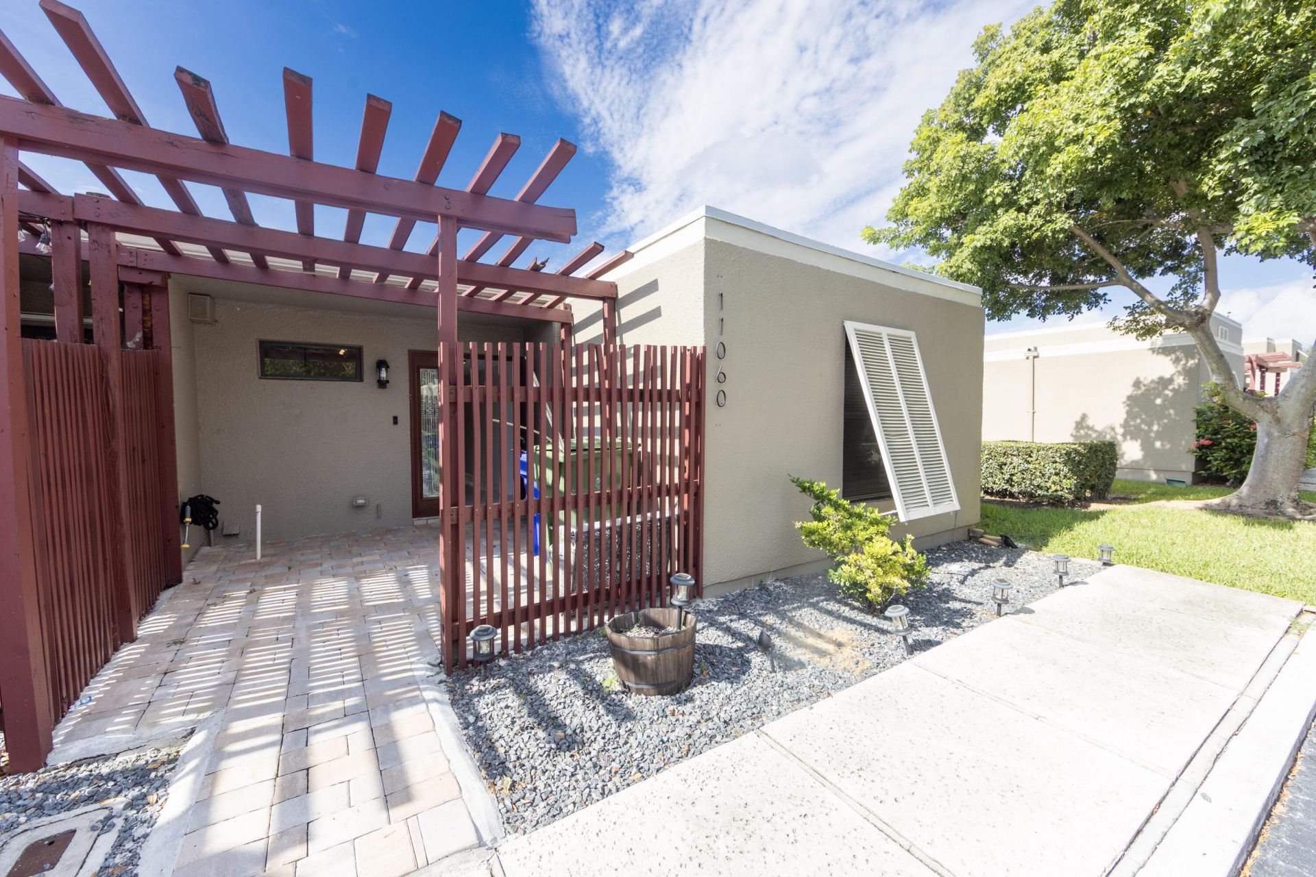 11060 S Lakeview Drive, Unit 11060, Pembroke Pines, FL 33026 Photo