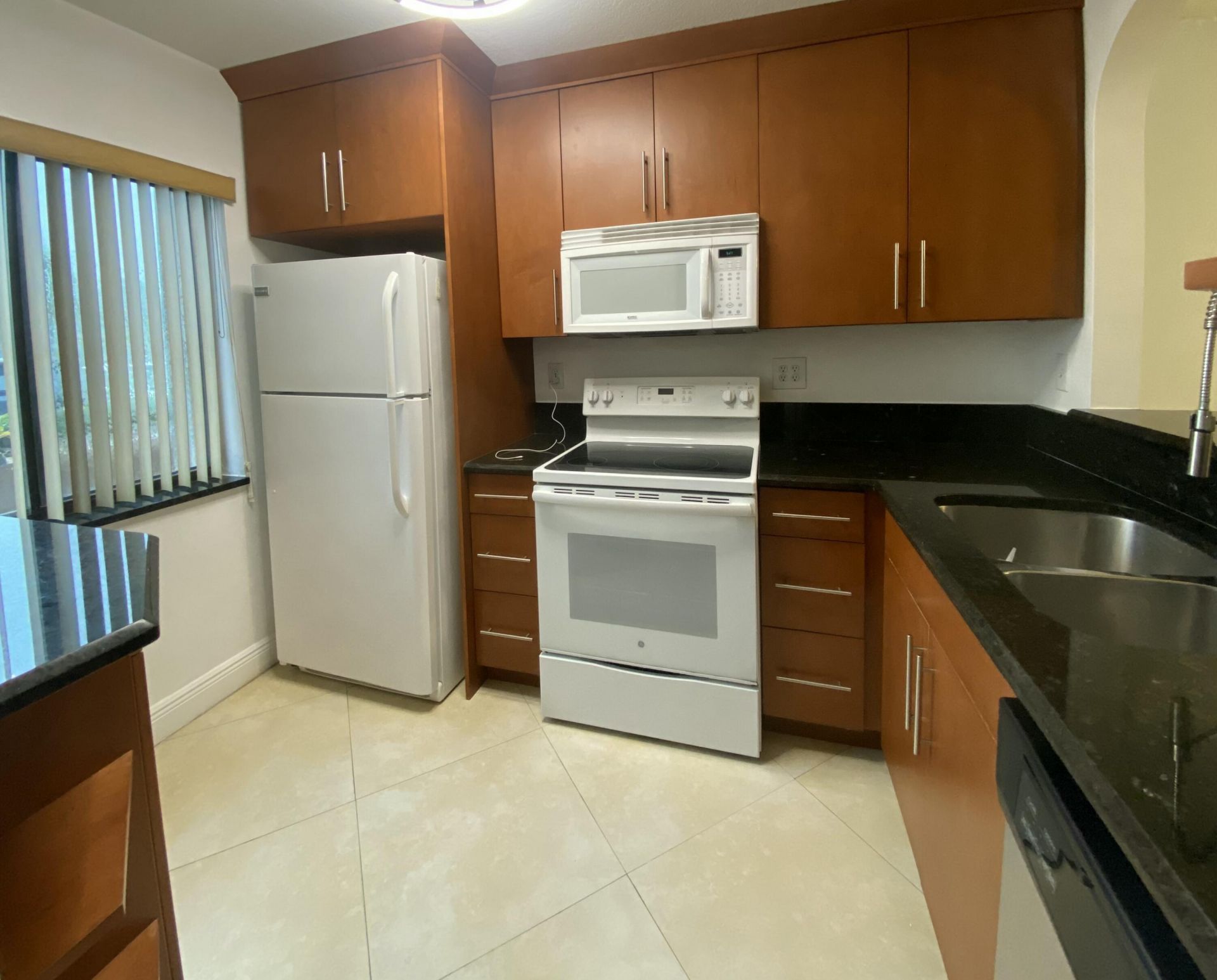 139 Sparrow Drive, Unit 2G, Royal Palm Beach, FL 33411 Photo