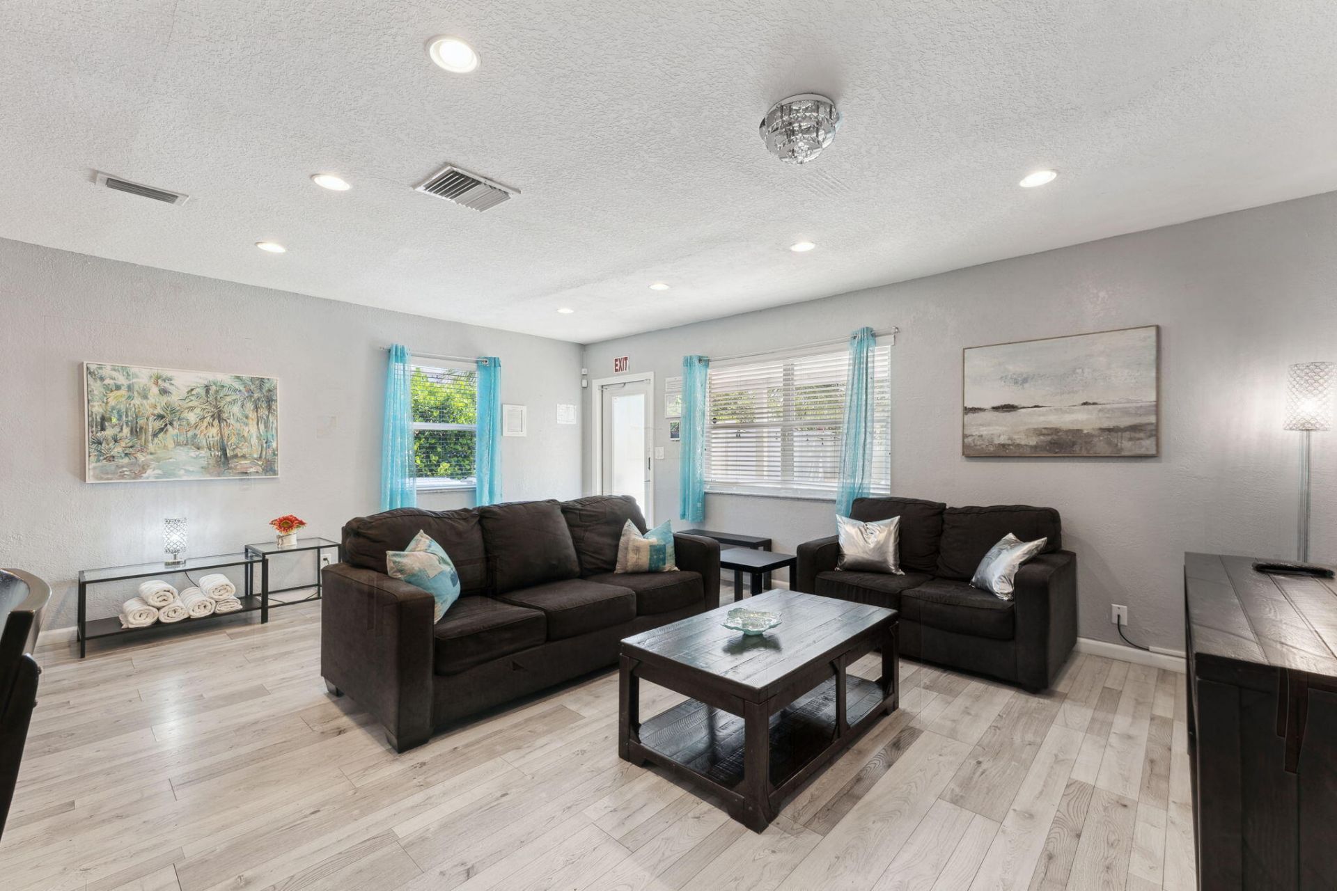 1631 N Andrews Square, Fort Lauderdale, FL 33311 Photo