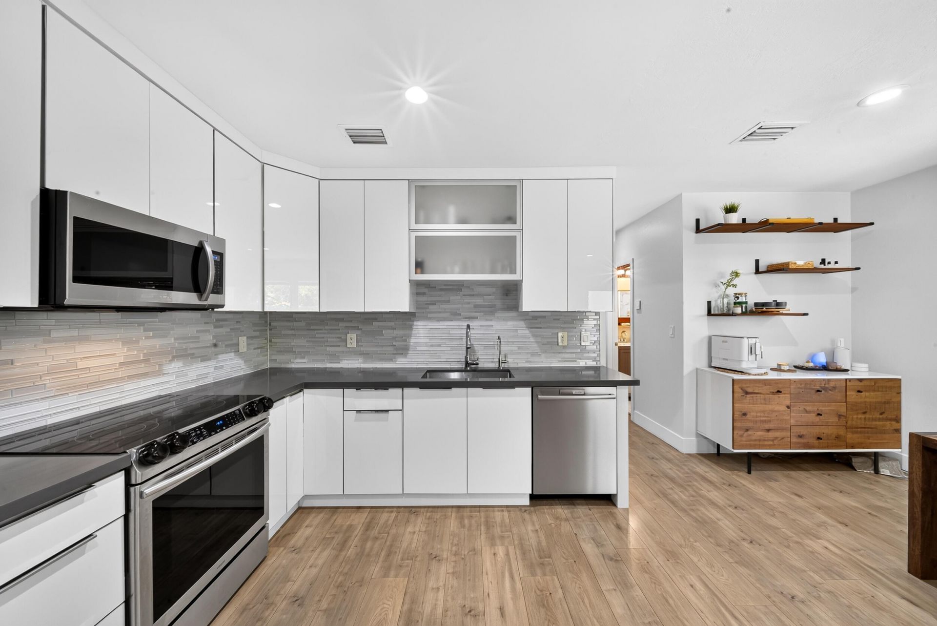 1015 Madrid Street, Coral Gables, FL 33134 Photo