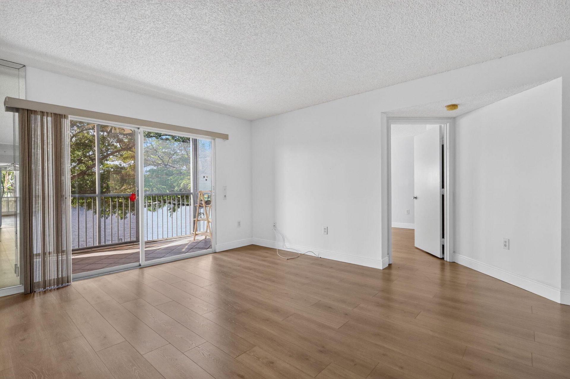 13700 SW 11th Street, Unit 203A, Pembroke Pines, FL 33027 Photo