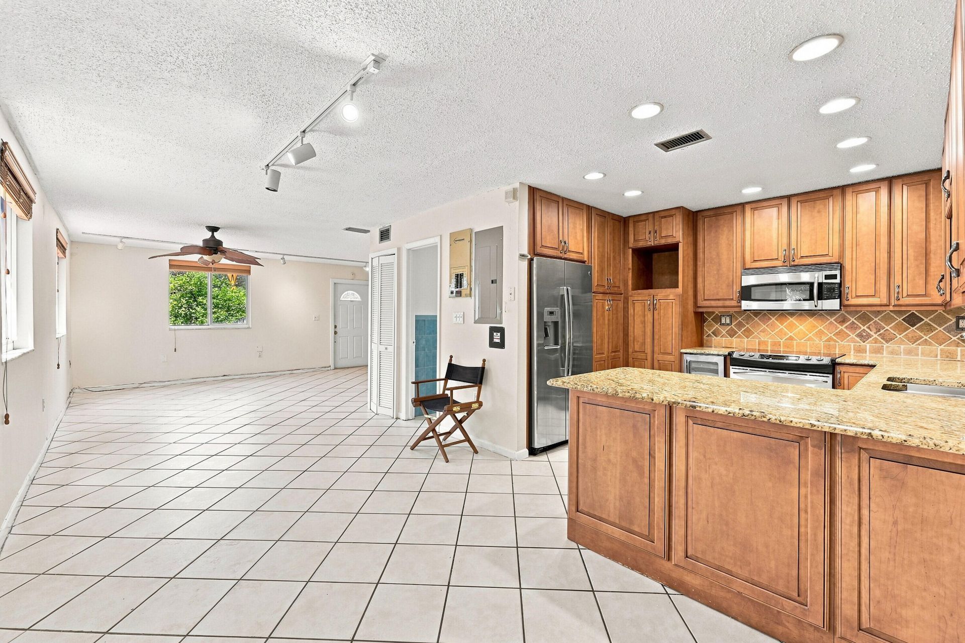 3203 Mcdonald Street, Unit 3203, Miami, FL 33133 Photo