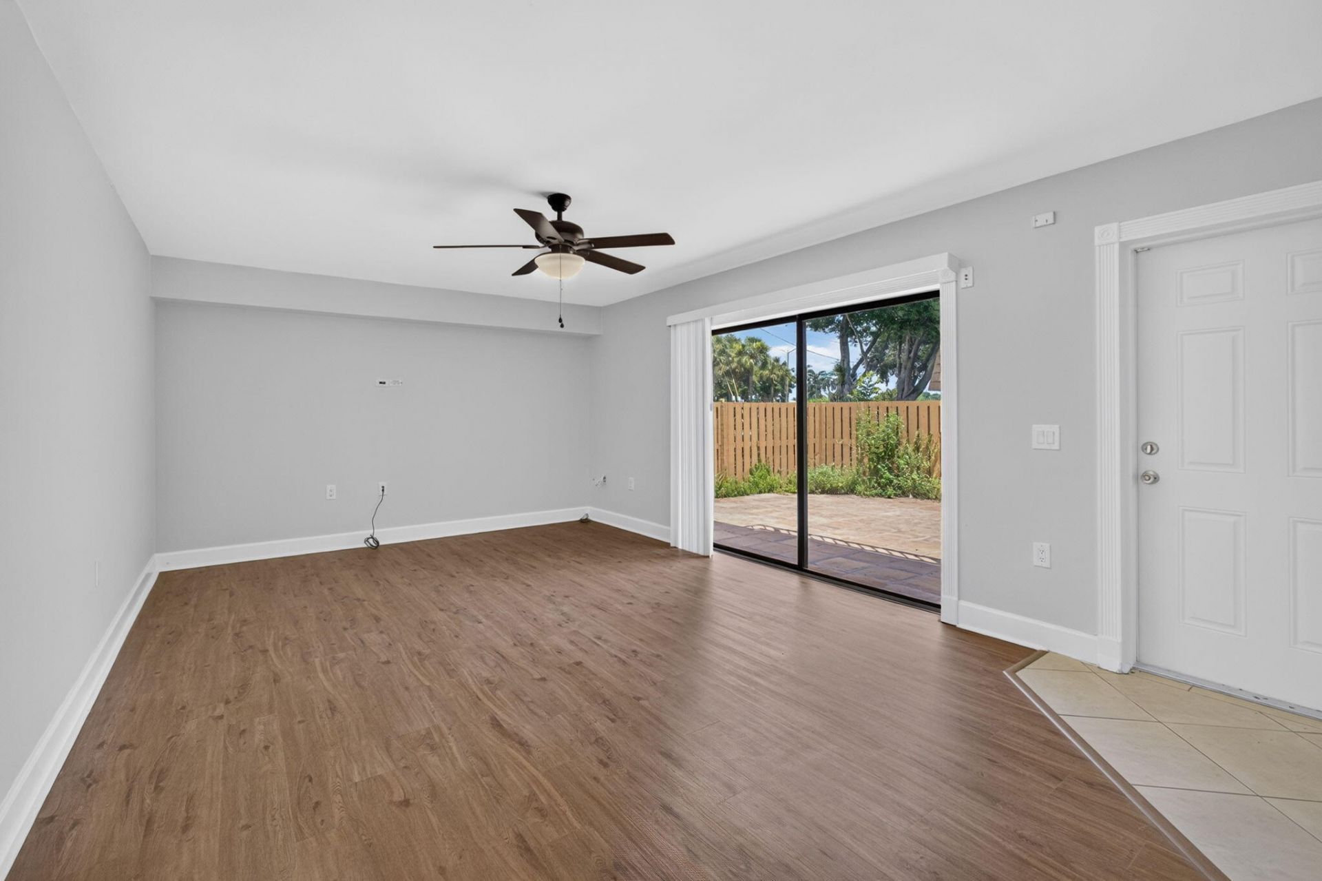 185 Charter Way, West Palm Beach, FL 33407 Photo