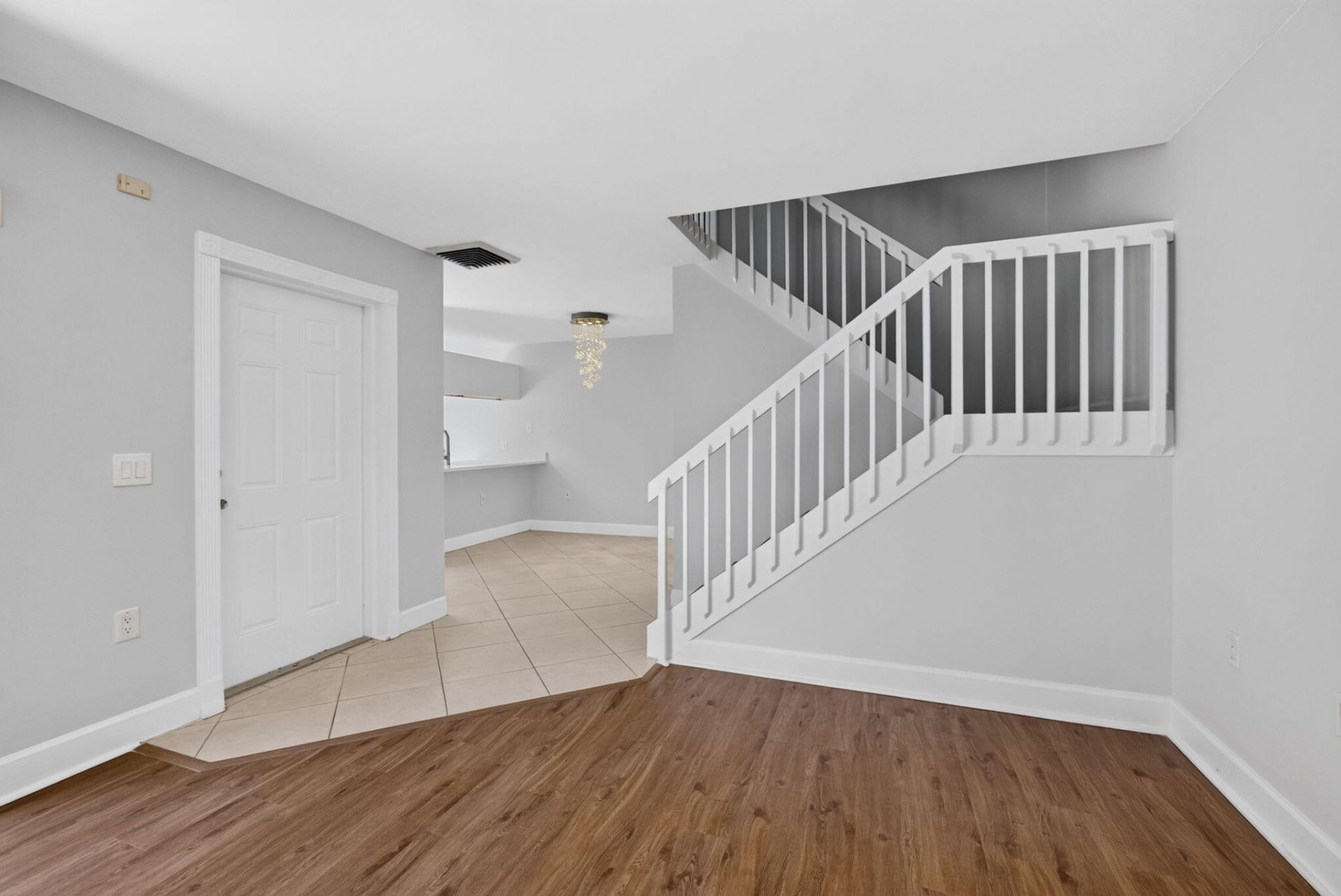 185 Charter Way, West Palm Beach, FL 33407 Photo
