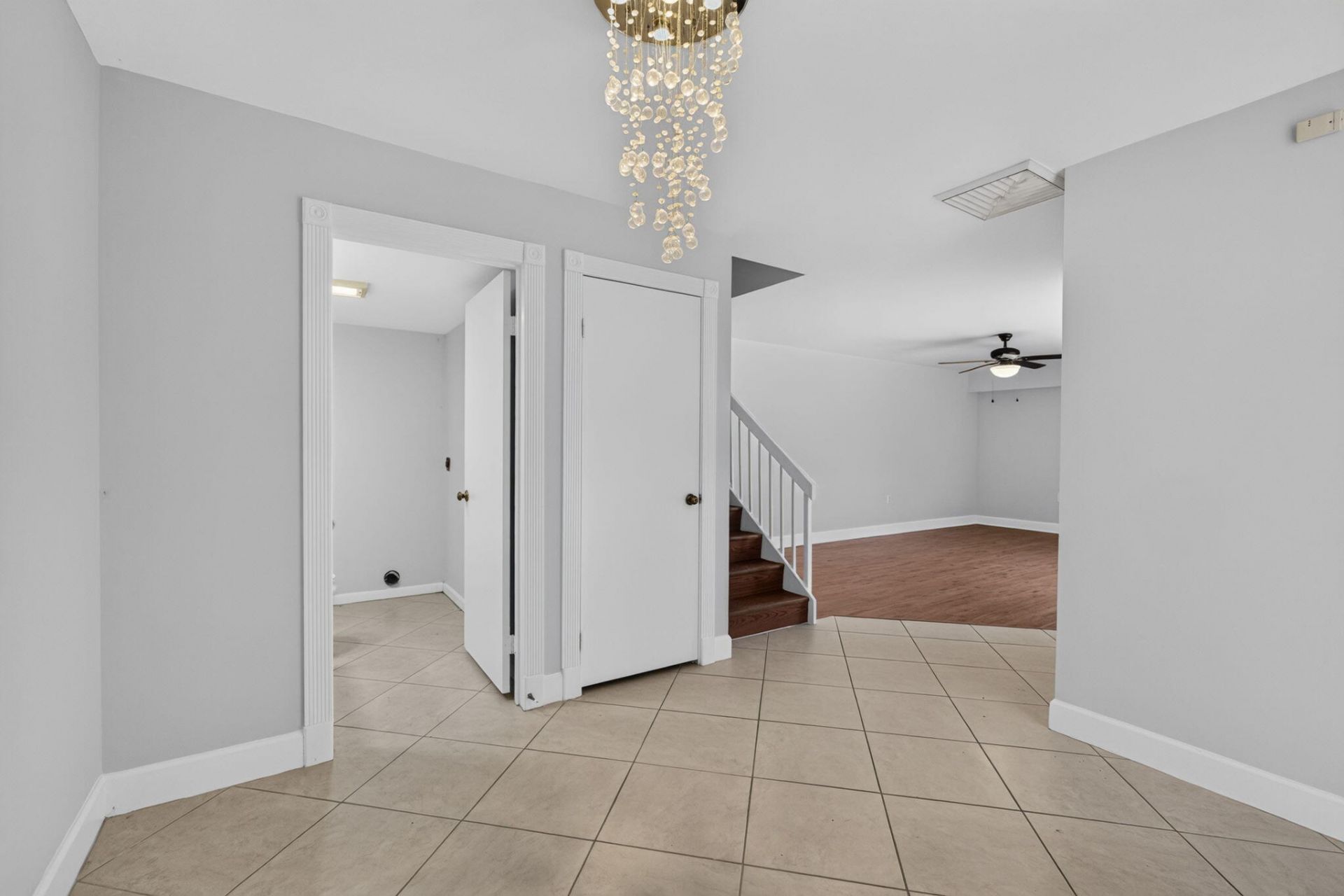 185 Charter Way, West Palm Beach, FL 33407 Photo