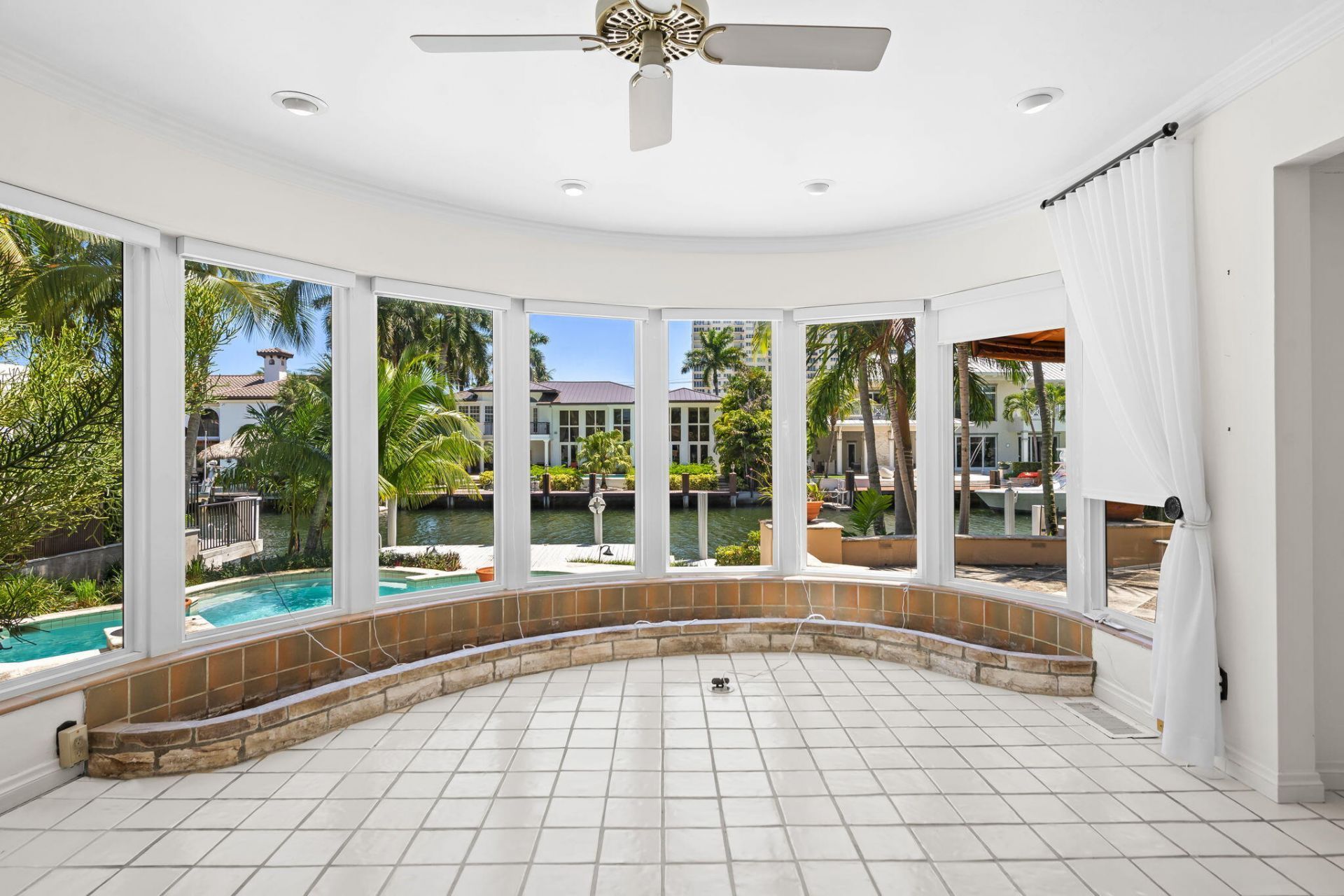 2524 Castilla Isle, Fort Lauderdale, FL 33301 Photo