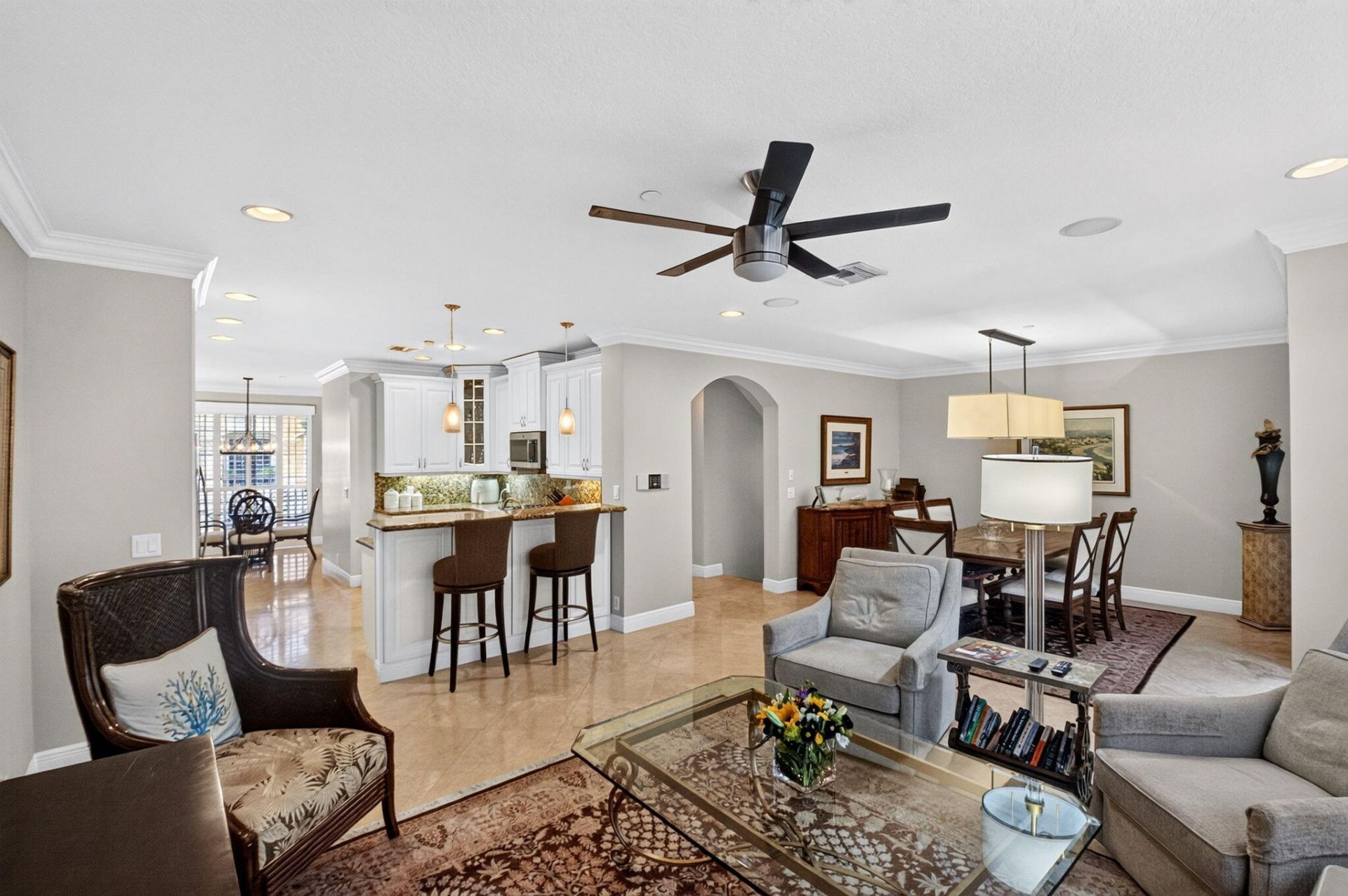 612 NE Francesca Lane, Boca Raton, FL 33487 Photo