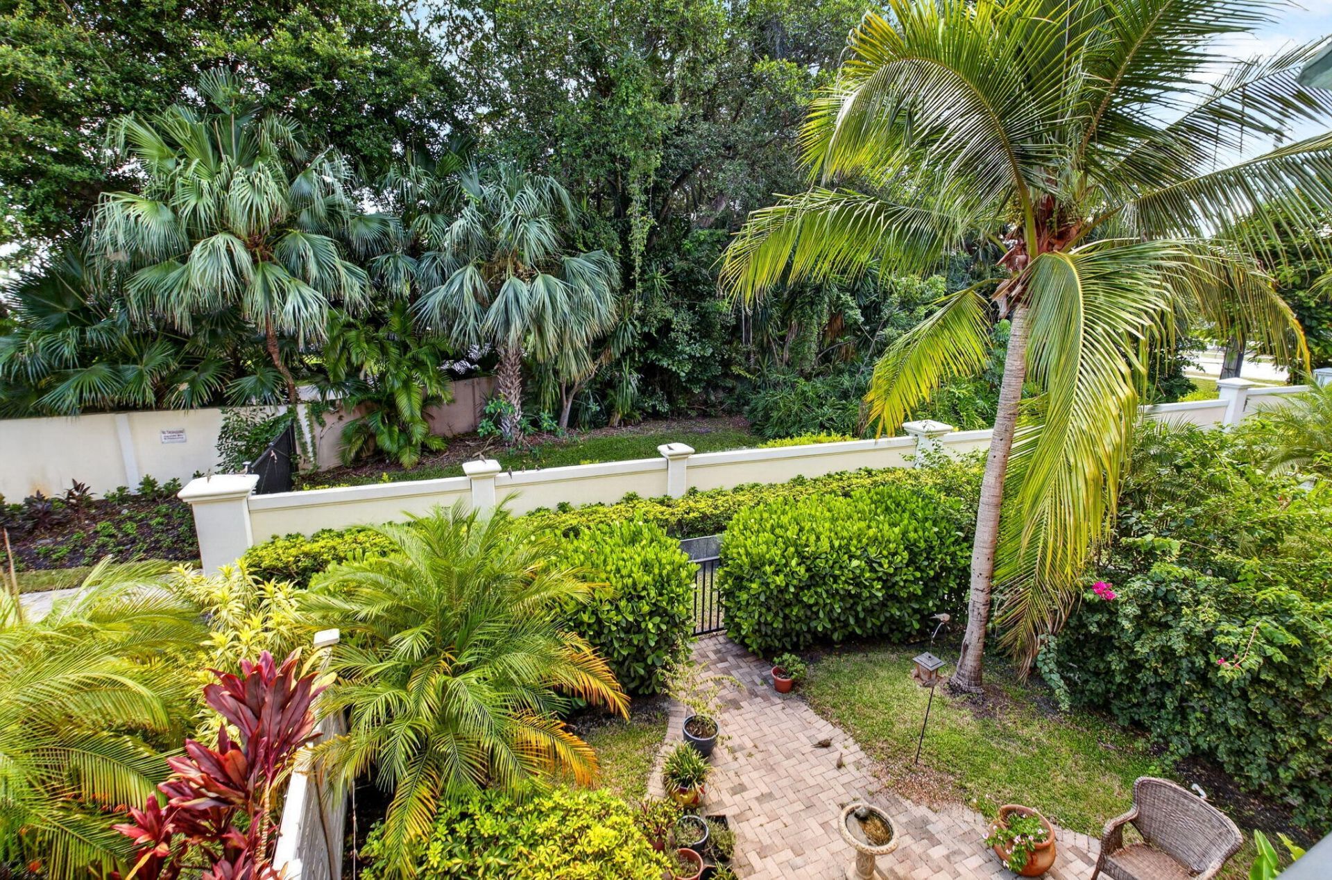 612 NE Francesca Lane, Boca Raton, FL 33487 Photo