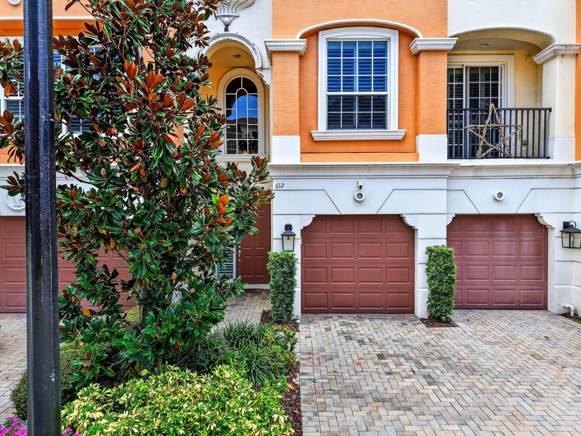 612 NE Francesca Lane, Boca Raton, FL 33487 Photo