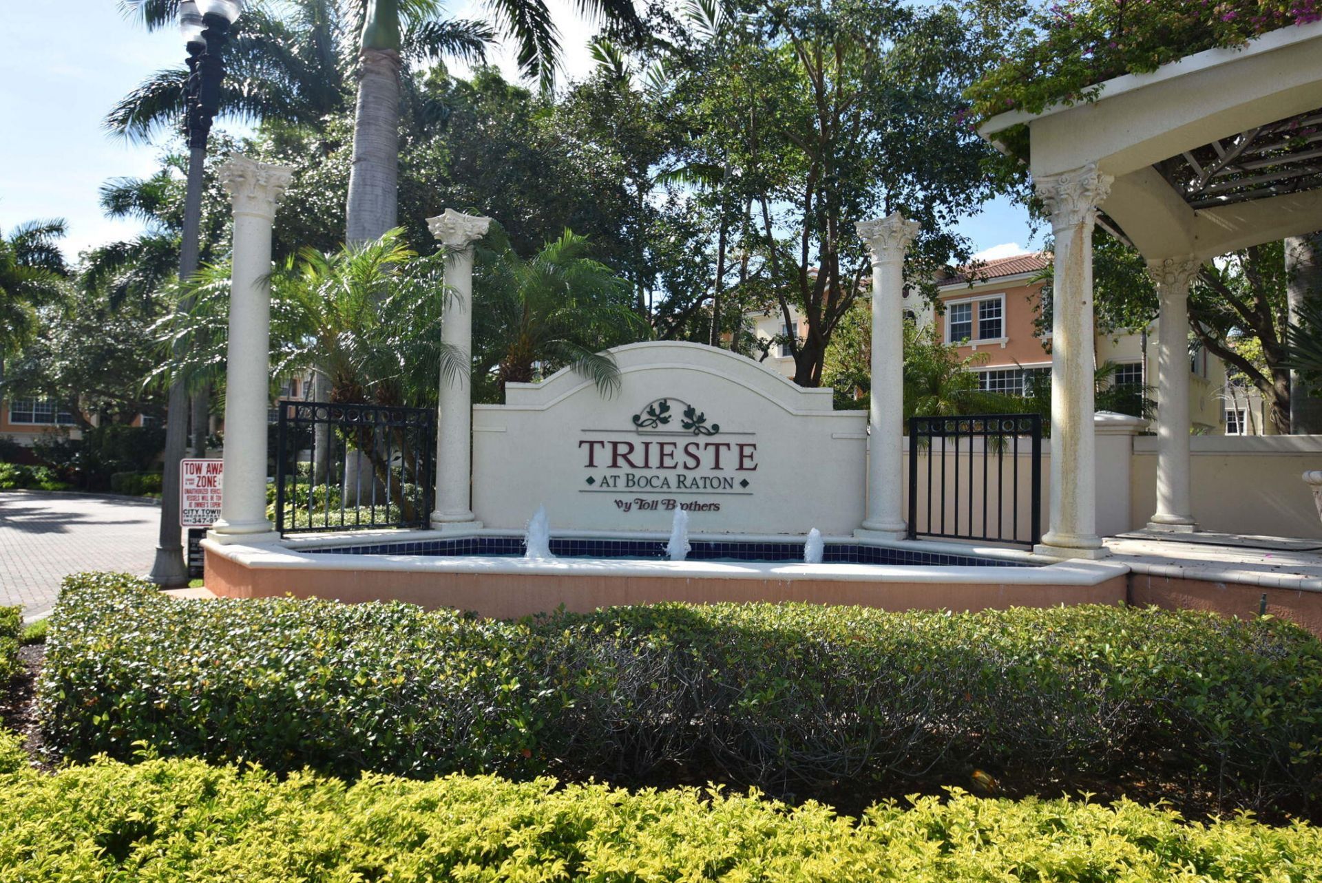 612 NE Francesca Lane, Boca Raton, FL 33487 Photo