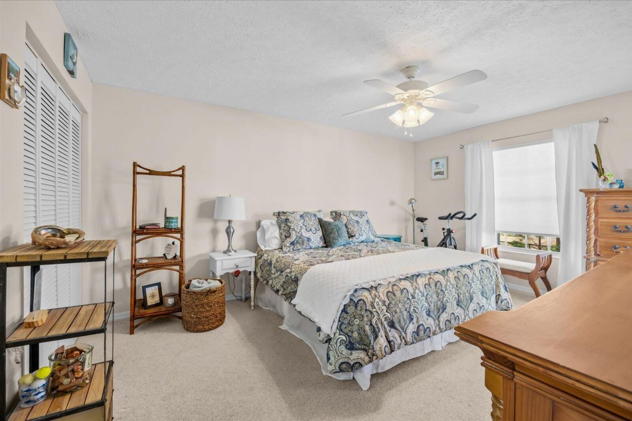 801 SE Central Parkway, Unit 14, Stuart, FL 34994 Photo