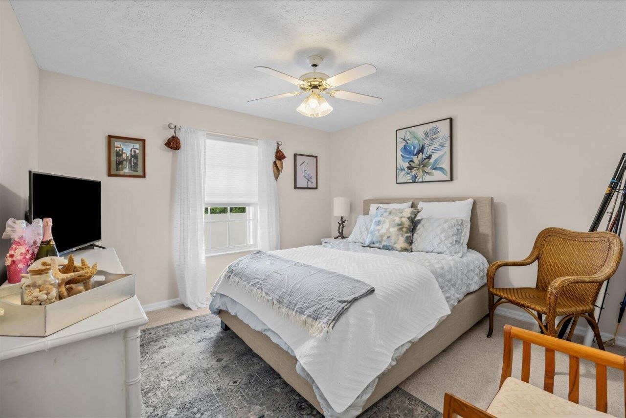 801 SE Central Parkway, Unit 14, Stuart, FL 34994 Photo