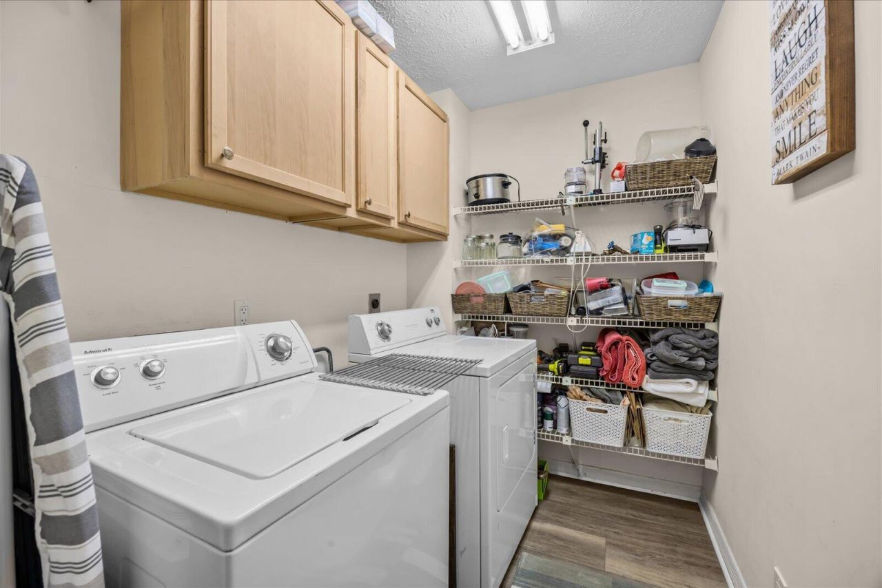 801 SE Central Parkway, Unit 14, Stuart, FL 34994 Photo