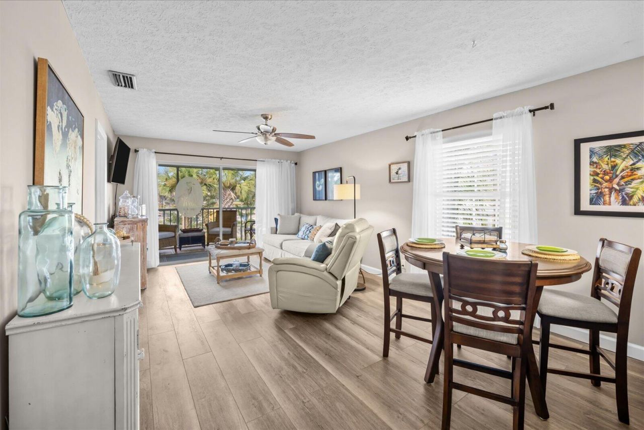 801 SE Central Parkway, Unit 14, Stuart, FL 34994 Photo