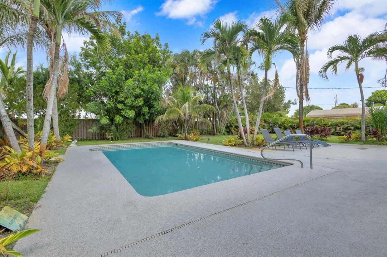 2488 NW South Manor Avenue, Stuart, FL 34994 Photo