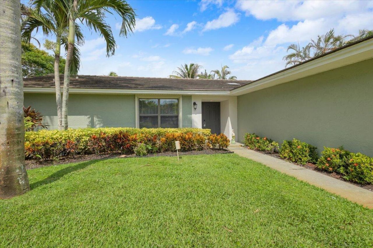 2488 NW South Manor Avenue, Stuart, FL 34994 Photo