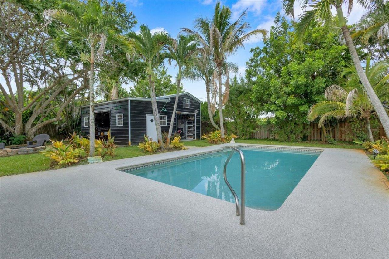 2488 NW South Manor Avenue, Stuart, FL 34994 Photo