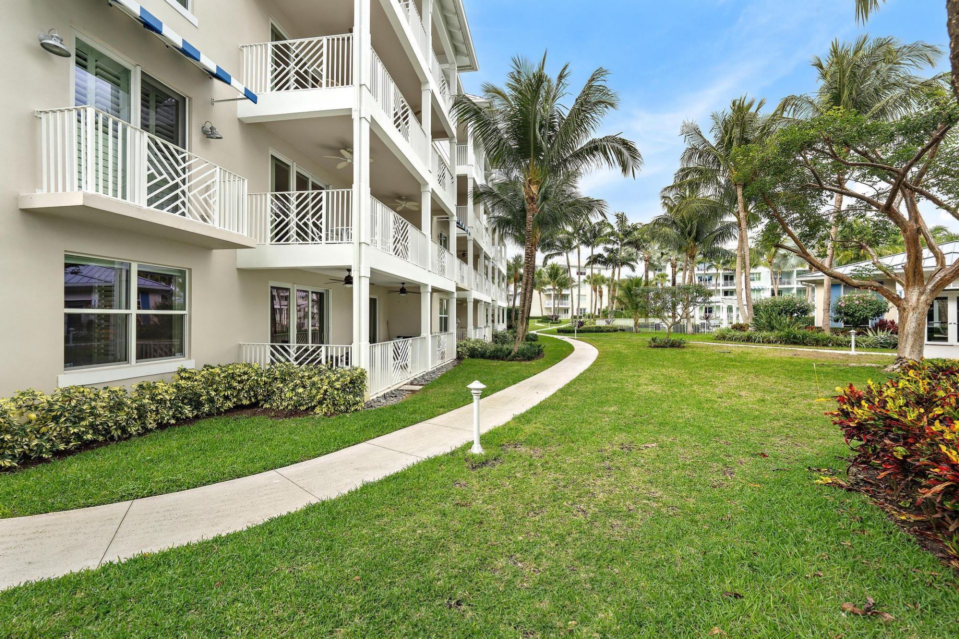 814 Bay Colony Drive S, Juno Beach, FL 33408 Photo