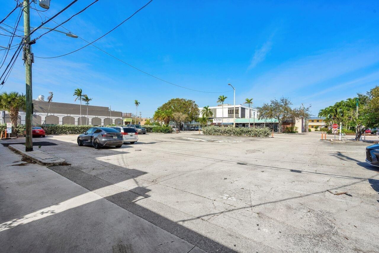 601 Lucerne Avenue, Lake Worth Beach, FL 33460 Photo