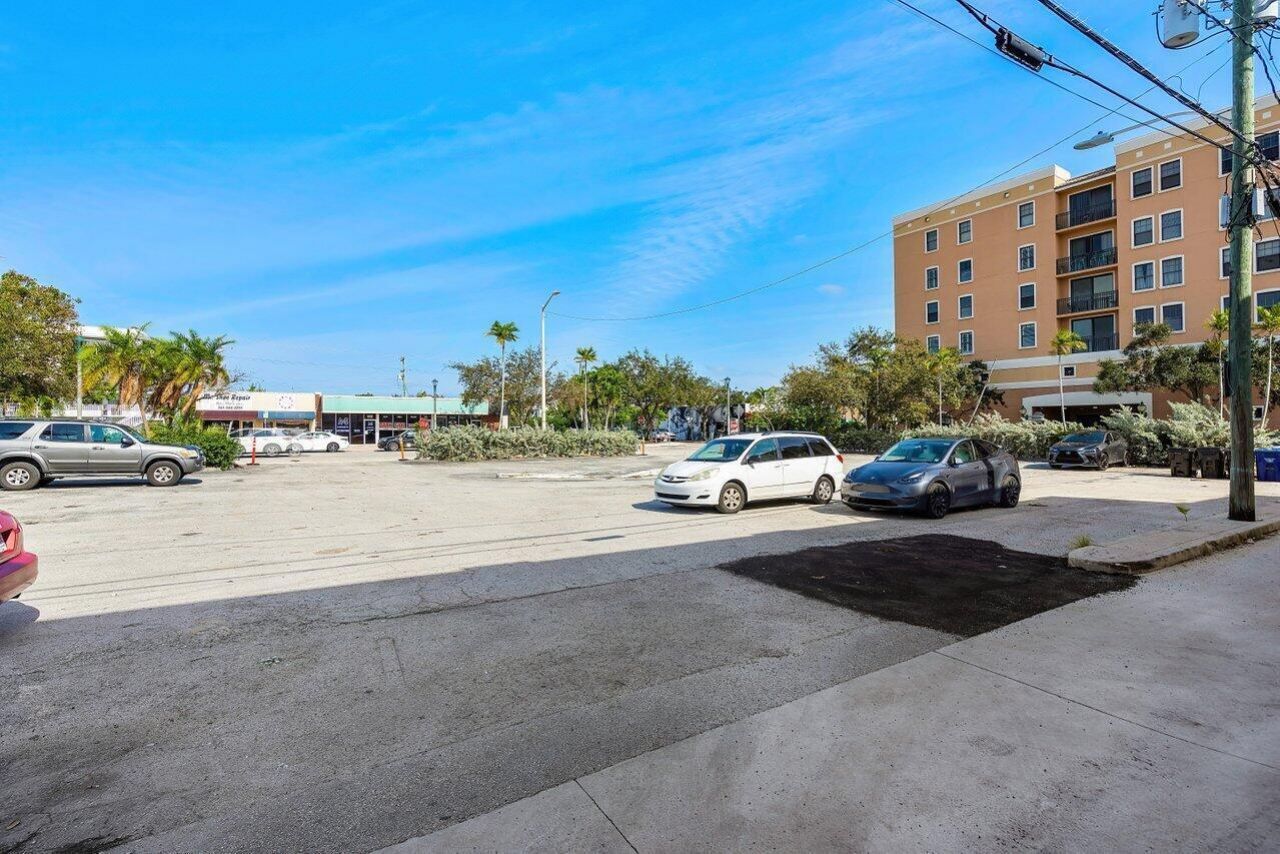601 Lucerne Avenue, Lake Worth Beach, FL 33460 Photo